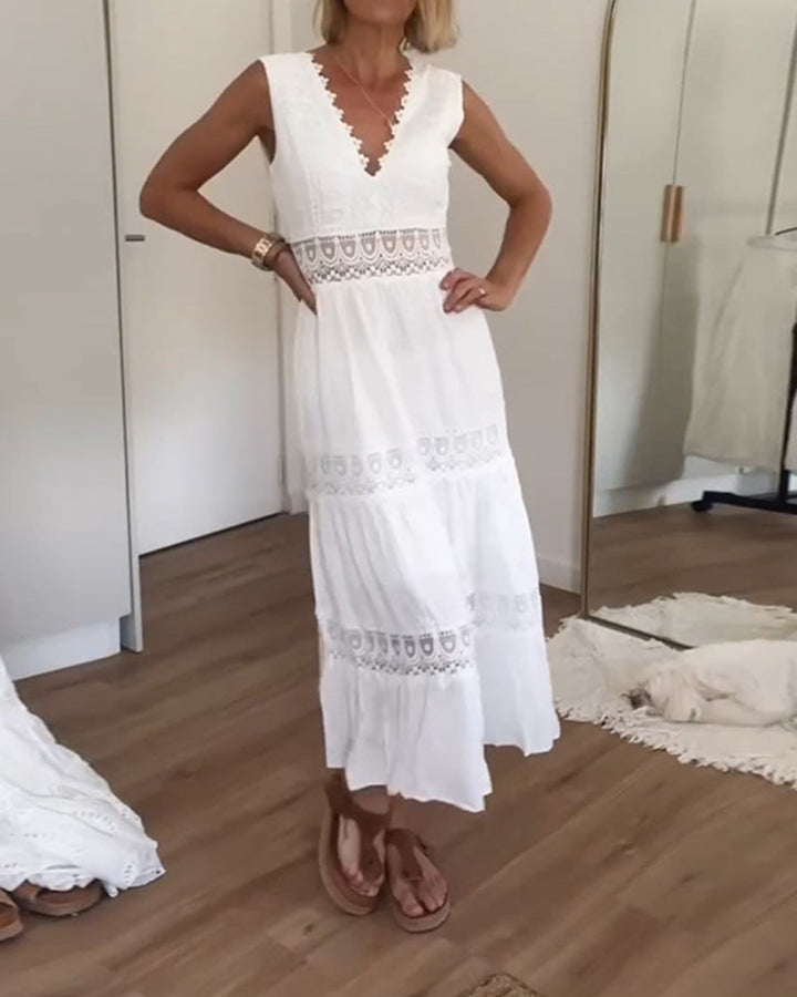 KIM™ | Vestido de encaje con escote en V