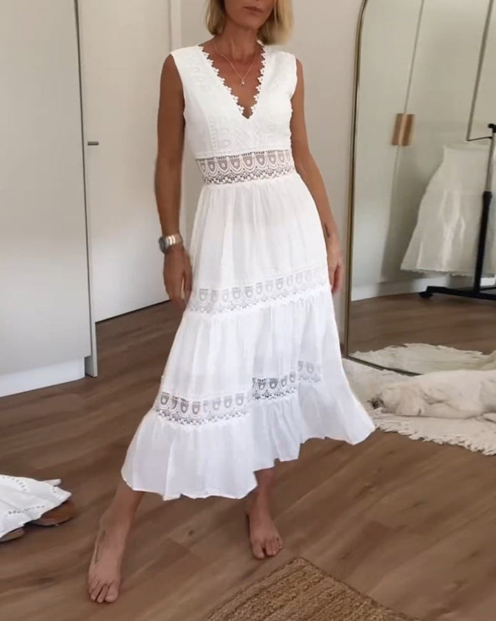 KIM™ | Vestido de encaje con escote en V