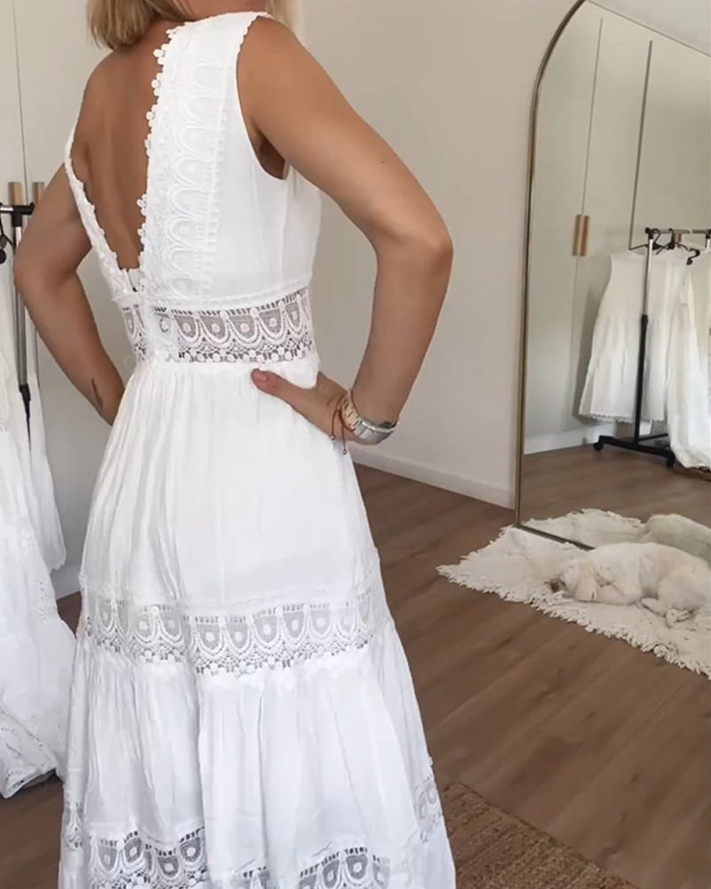 KIM™ | Vestido de encaje con escote en V